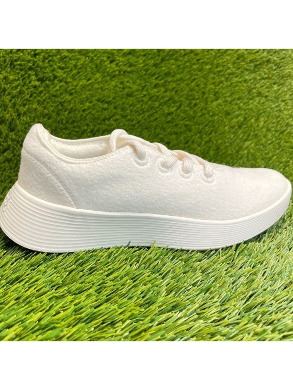 Allbirds Wool Runner 2 Womens Size 7.5 Ivory Athletic Running Shoes Sneakers